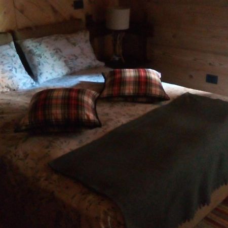 B&B L'Abric - Centro Storico Di Limonetto Лимоне Пиемонте Стая снимка