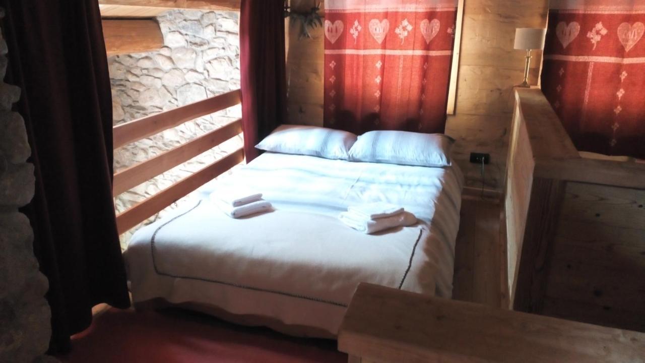 B&B L'Abric - Centro Storico Di Limonetto Лимоне Пиемонте Стая снимка